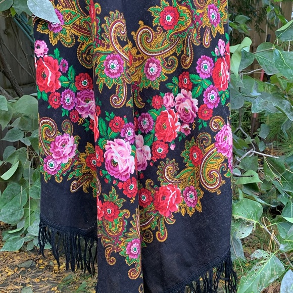 Eye catching Gorgeous with Fringe Shawl, Wrap. Very Festive - Picture 2 of 15